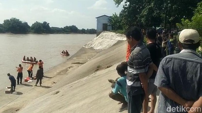 Mahasiswa Bojonegoro tenggelam di Bengawan Solo