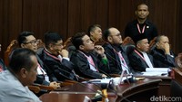 Agenda sidang sengketa Pileg 2024 hari ini adalah pemeriksaan pendahuluan.  