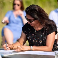 Wanita tersebt diketahui bekerja di ABN AMRO Bank N.V. sebagai Head of Financial Recovery dan Oversight. Tempatnya bekerja adalah bank terbesar ketiga di Belanda. Foto: Instagram