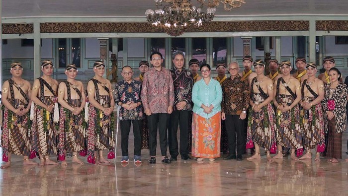 Gelaran trilogi tari digelar dalam rangka merayakan Hari Tari Dunia dan memperingati Adeging Mangkunegaran ke-267. Acara itu berlangsung 27-29 April 2024.