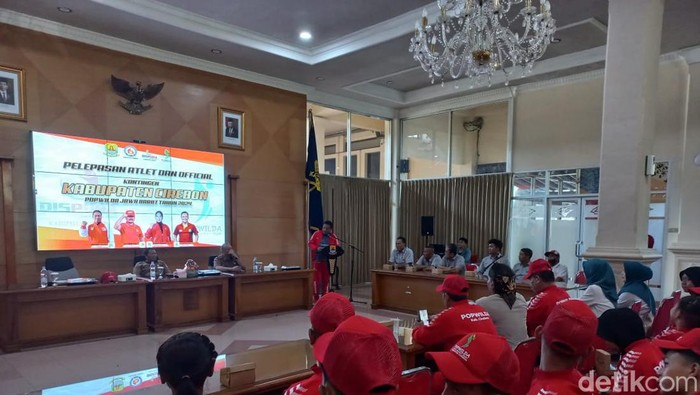 Pelepasan atlet Popwilda tahun 2024 di Kantor Bupati Cirebon