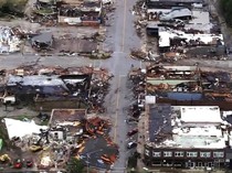Penampakan dari Udara Kerusakan Akibat Tornado di Oklahoma