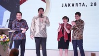 Wakil Ketua KIKT Maruarar Sirait menggalang dukungan di acara halal bihalal KIKT semalam.