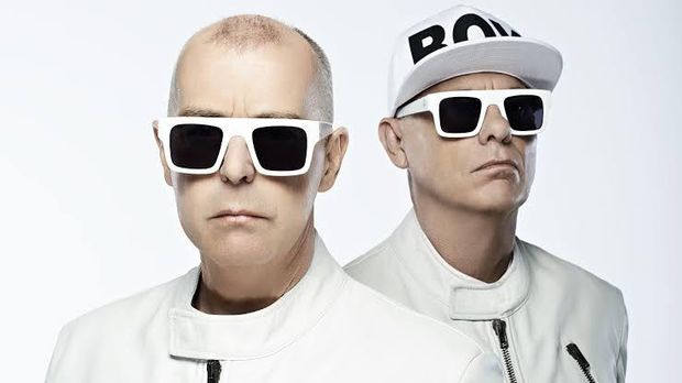 Neil Tennet (kiri) dari Pet Shop Boys.