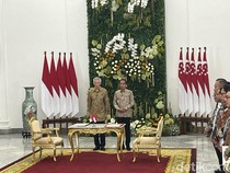 Tawaran Investasi Jokowi ke PM Singapura: Manufaktur Tekstil-Industri Halal