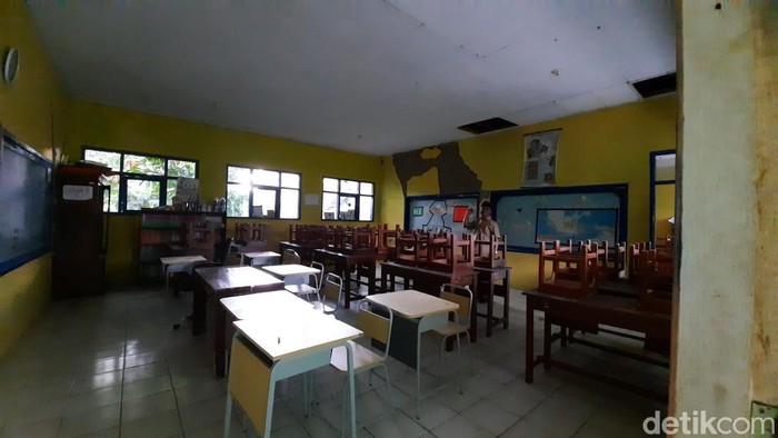 Ruang kelas SD di Tasik rusak akibat gempa Garut