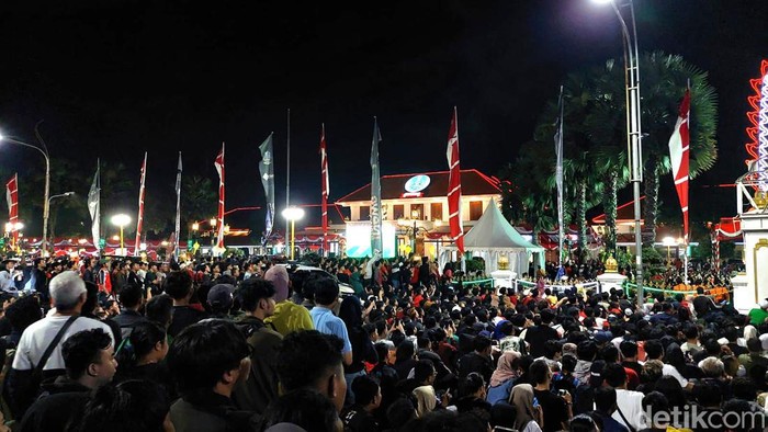 Suasana nobar di Gedung Negara Grahadi Surabaya