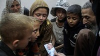 Mereka tidak dapat dipertemukan karena adanya pos pemeriksaan Israel yang memisahkan Gaza utara dan Gaza selatan.