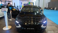 Saat ini ada tiga mobil listrik BYD yang dijual di Tanah Air, yakni Dolphin, Atto 3 dan Seal.