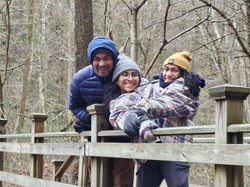 Most Pop: Kisah Cinta Wanita Kembar Dempet, Pacaran Selalu Diikuti Kembaran