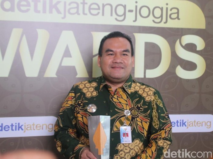 Bupati Blora Arief Rohman saat ditemui usai dapat penghargaan detikjateng-jogja Awards 2024 di Pandanaran Grand Ballroom Padma Hotel, Semarang, Selasa (30/4/2024).