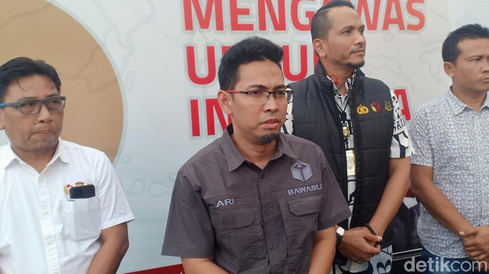 Gakkumdu Jambi saat sampaikan konferensi pers ada 4 PPK yang ditetapkan tersangka penggelembungan suara Pileg 2024.