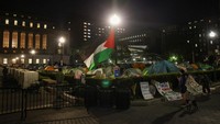 Demonstrasi itu bermula dari Columbia University pada April lalu dan menjalar ke kampus lain. Pedemo menjalankan aksi damai dan banyak yang mendirikan perkemahan di area kampus. (REUTERS/Caitlin Ochs)