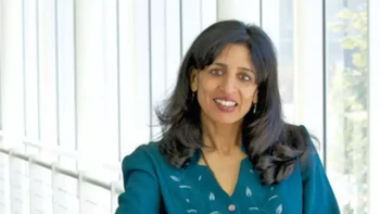 Jayshree V Ullal adalah CEO perusahaan cloud Arista Networks. Dia lahir di London, tapi tumbuh besar di New Delhi dan menempuh kuliah di San Francisco State University, Amerika Serikat. Foto: Economic Times
