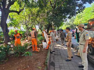 Satpol PP akan Patroli Malam Sekitar RTH Jakbar Usai Temuan Kondom Berserakan