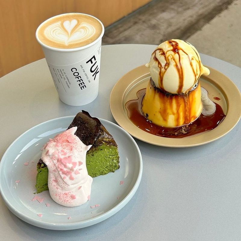 Kafe di Jepang Ini Viral Karena Namanya Mirip Seperti Kata Umpatan