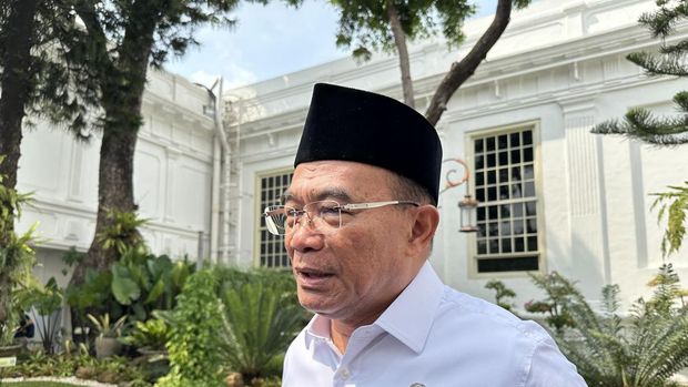 Menko PMK Muhadjir Effendy di IstanaMenko PMK Muhadjir Effendy di Istana