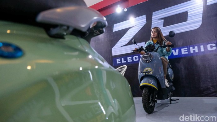 Murah Banget, Motor Listrik ZPT Nimbuzz Cuma Rp 2,99 Juta Murah Banget, Motor Listrik ZPT Nimbuzz Cuma Rp 2,99 Juta