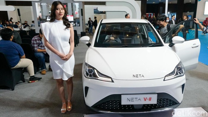 Neta V-II Meluncur di PEVS 2024, Harga Rp 200 Jutaan Neta V-II Meluncur di PEVS 2024, Harga Rp 200 Jutaan