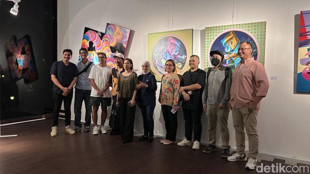 Pameran Seni GBK Unfolds di Artotel Gelora Senayan
