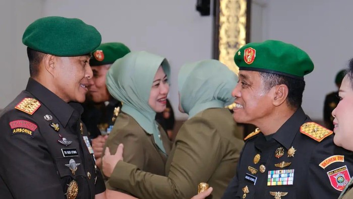 Pangdam VI/Mulawarman pimpin pergantian sejumlah pejabat Kodam. Dokumen Istimewa