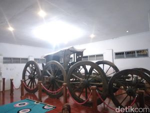 Sejarah dan Mitos Pedati Terbang di Cirebon