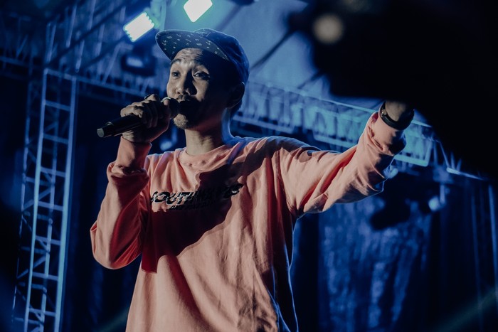 Penampilan Sheila On 7 di salah satu konsernya. Penampilan Sheila On 7 di salah satu konsernya.