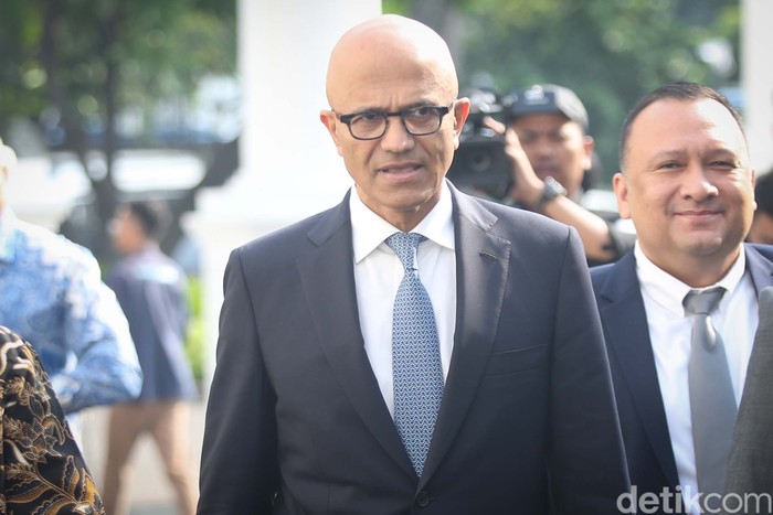 CEO Microsoft Satya Nadella tiba di Istana Negara, Jakarta, Selasa (30/4/2024).