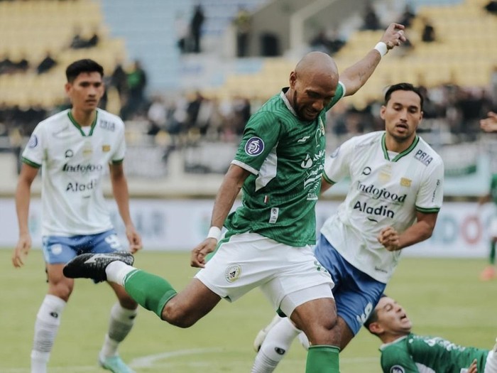 Laga PSS Sleman vs Persib Bandung, Selasa (30/4/2024).