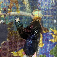 “Ojeh kmu potong rambut beb?” “Cantik beut😍” “SHORT HAIR ROSÉ !!????? ✨ CUTEEEEEEE” “Makin cantik aja neng ojehh😍” komentar sejumlah penggemar. Foto: dok. Instagram @roses_are_rosie