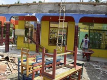 Sekolah PAUD di Ciamis Roboh Akibat Gempa Garut