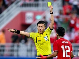 Candaan Iwan Bule ke Wasit Shen Yinhao: Pulang Lewat Mana?
