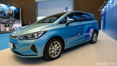 Siap Mengaspal, Taksi Listrik Baru Bluebird Pakai BYD E6