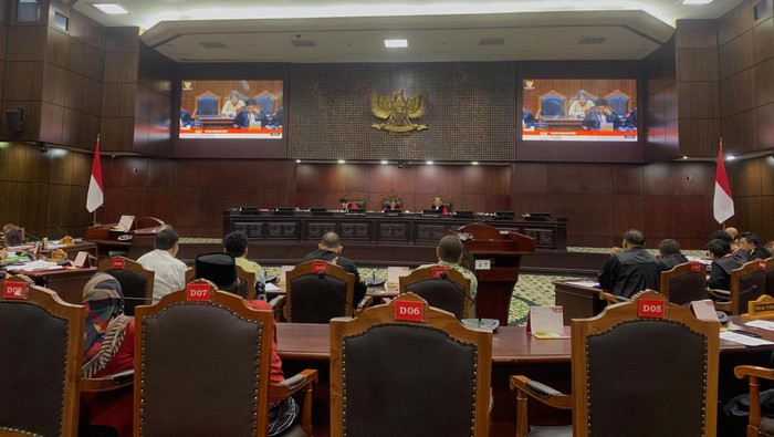 Ketua KPU Izin Tinggalkan Sidang, Hakim MK: Balik ke Sini Malam Sudah Bubar