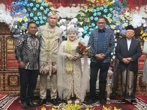 6 Potret Pernikahan Putri Maruf Amin, Meriah Dihadiri Jokowi Sebagai Saksi