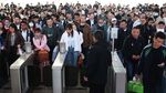 Stasiun Kereta di China Dipadati Penumpang Jelang Libur May Day