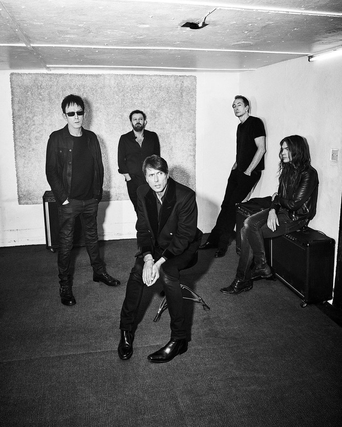 Suede Suede jadi penampil di The 90s Festival 2024.