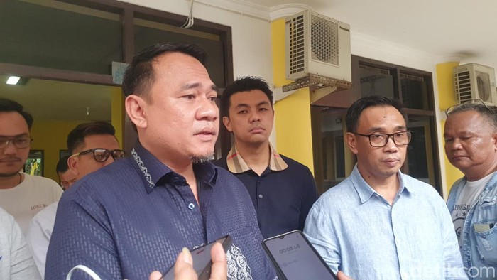 Tim Herman Deru komunikasi dengan Golkar Tim Herman Deru komunikasi dengan Golkar.