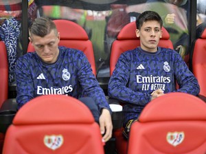 Panggilan Khusus Arda Guler untuk Modric dan Kross di Madrid