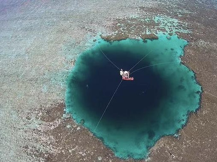 Blue hole Taam Ja di Meksiko