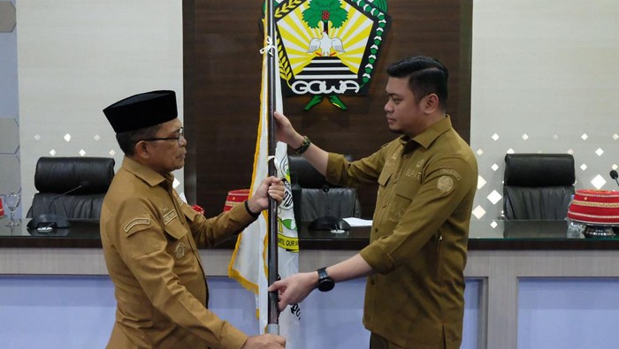 Bupati Gowa Adnan melepas Kafilah Kabupaten Gowa yang akan mengikuti MTQ  XXXIII tingkat Sulsel di Takalar. Dokumen Istimewa