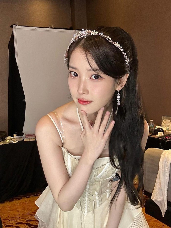IU IU