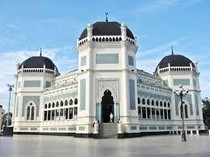 6 Rekomendasi Destinasi Wisata Religi di Sumut