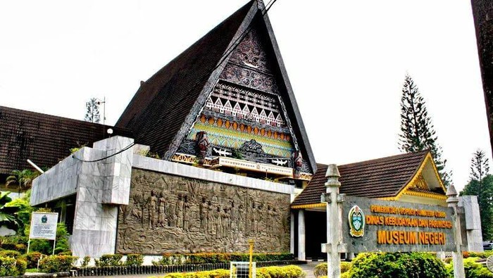 Museum Negeri Sumatera Utara (laman USU)