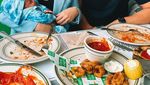 Ini Keseruan Nikita Willy dan Baby Issa Saat Masak dan Kulineran