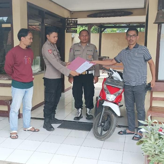Polsek Pakuniran Amankan Motor Curian yang Dititipkan di Rumah Warga
