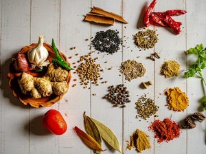 22 Macam-macam Bumbu Dapur dan Fungsinya pada Masakan