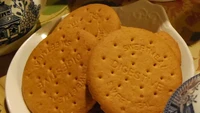 Digestive Biscuit yang diciptakan di tahun 1839 dipercaya mengandung banyak sodium bicarbonate, yang bisa membantu sistem pencernaan.  Foto: Site News