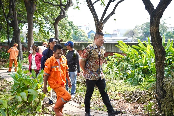 Anggota Komisi D DPRD DKI Jakarta dari Fraksi PDI Perjuangan, Hardiyanto Kenneth