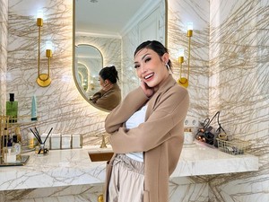 Ayu Dewi Absen Puasa Ramadan Gegara Gerd